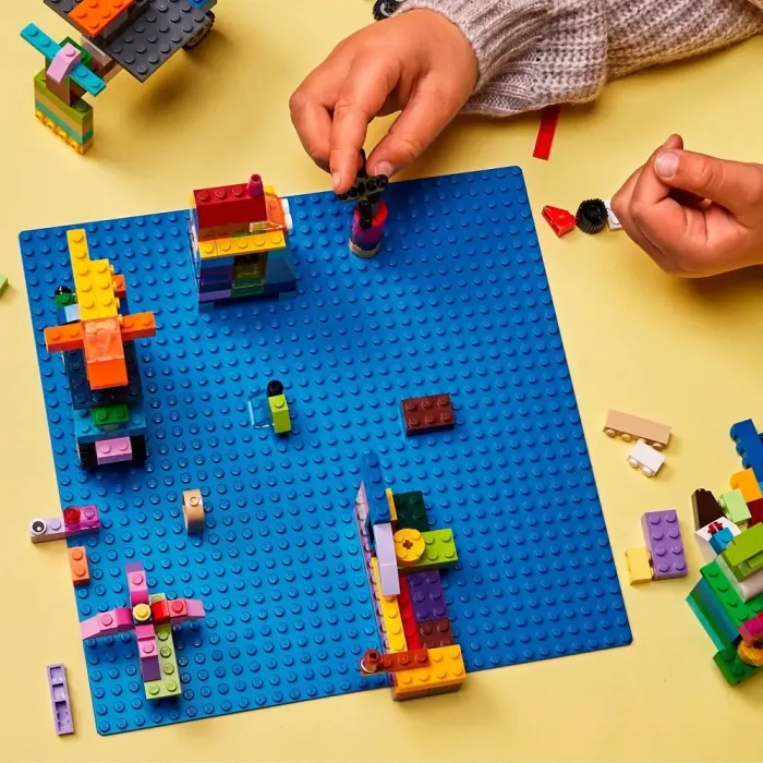 Конструктор LEGO Classic Базова пластина синього